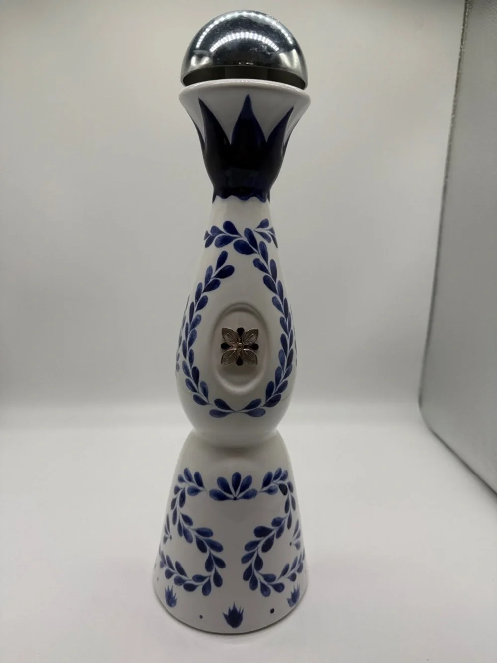 Clase Azul Reposado 750ml Tequila Bottle in Box.